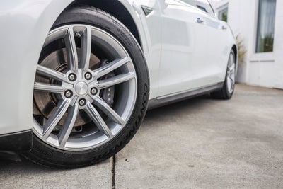 2014 Tesla Model S 85 kWh Battery