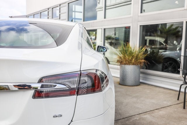2014 Tesla Model S 85 kWh Battery
