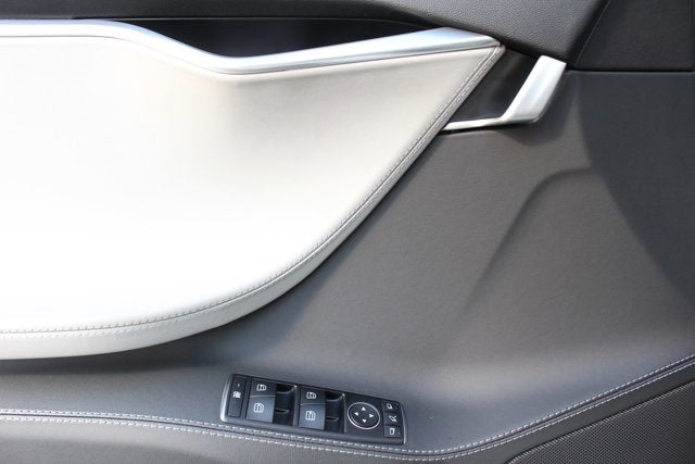 2015 Tesla Model S 85D