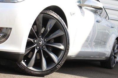 2015 Tesla Model S 85D