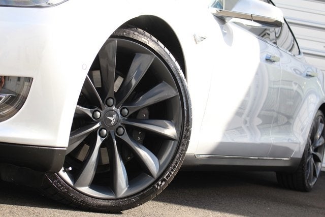 2015 Tesla Model S 85D