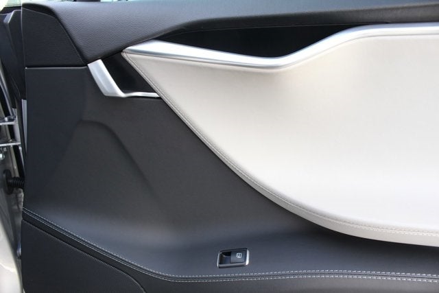 2015 Tesla Model S 85D