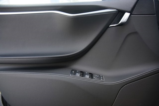 2015 Tesla Model S P85D