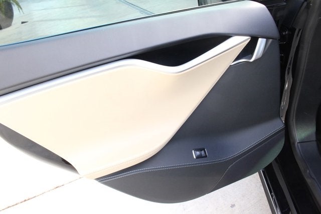 2015 Tesla Model S P90D