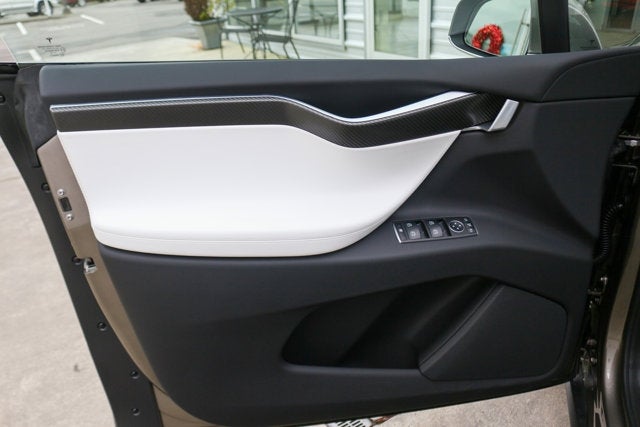 2016 Tesla Model X P90D