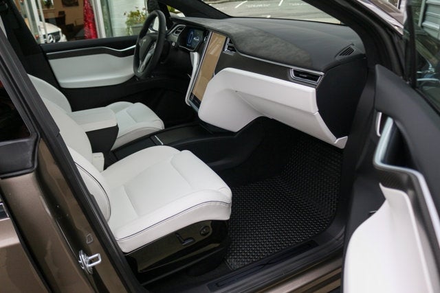 2016 Tesla Model X P90D