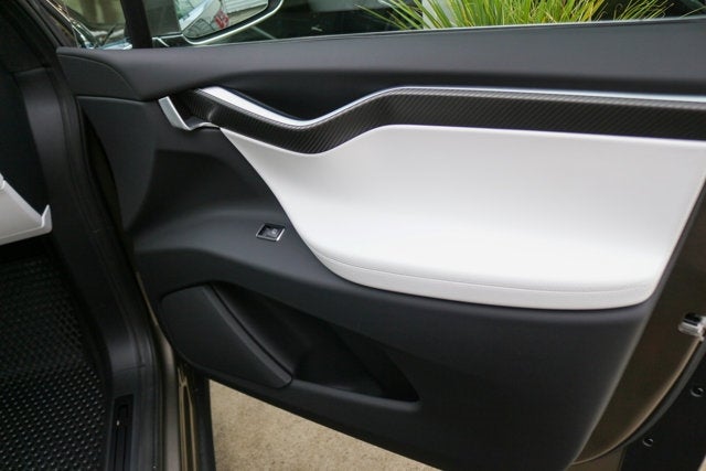 2016 Tesla Model X P90D