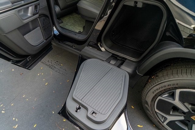 2022 Rivian R1T Adventure Package