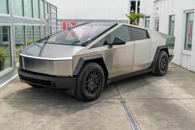 2024 Tesla Cybertruck Cyberbeast