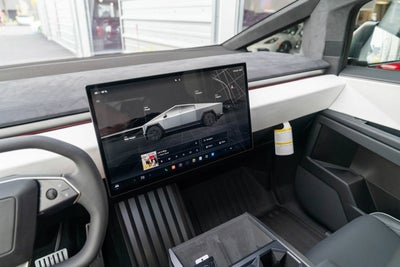 2024 Tesla Cybertruck Cyberbeast