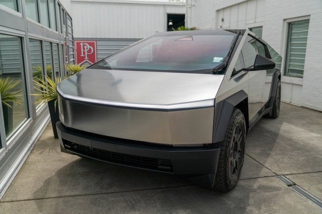 2024 Tesla Cybertruck Cyberbeast