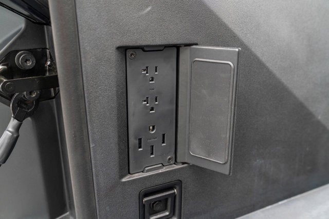 2024 Tesla Cybertruck Cyberbeast