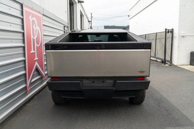 2024 Tesla Cybertruck Cyberbeast