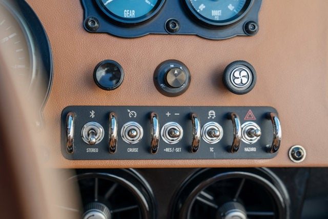 2020 Vanderhall Venice Base