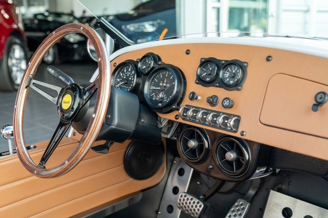 2020 Vanderhall Venice Base