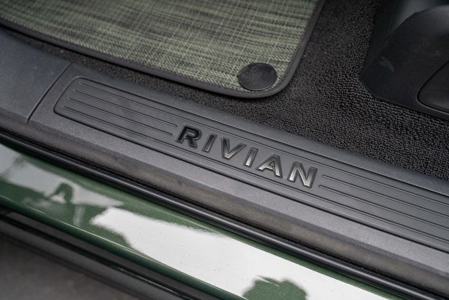 2023 Rivian R1S Adventure