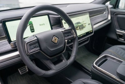 2023 Rivian R1S Adventure