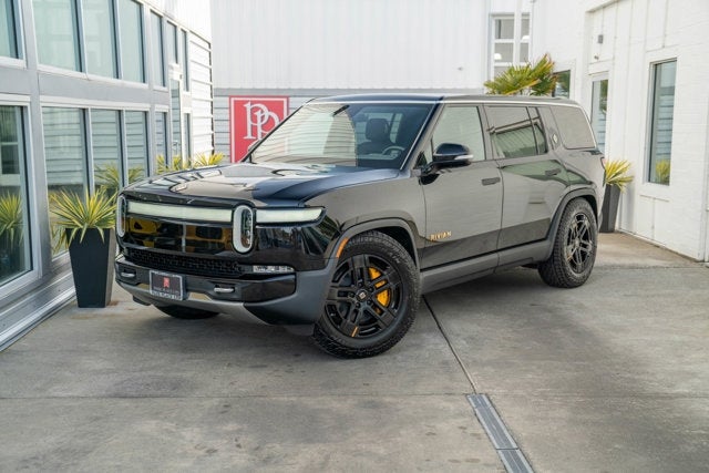 2023 Rivian R1S Adventure