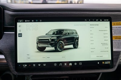 2023 Rivian R1S Adventure