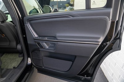 2023 Rivian R1S Adventure