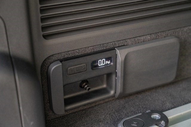 2023 Rivian R1S Adventure