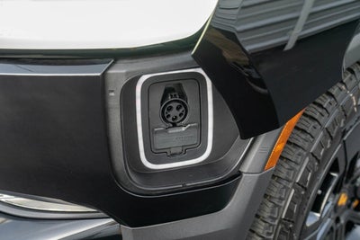 2023 Rivian R1S Adventure