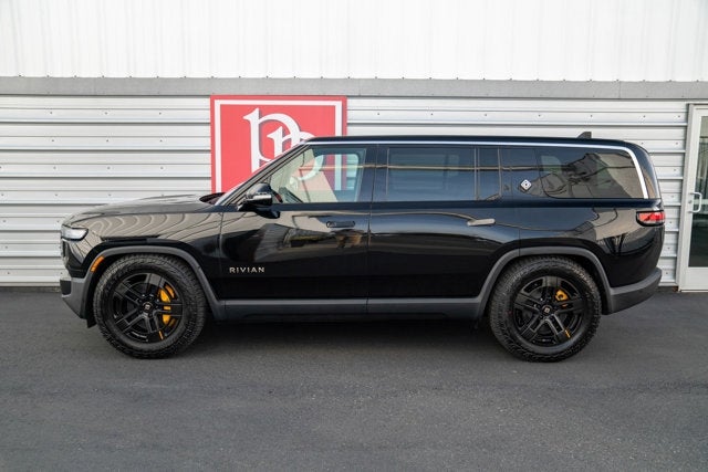 2023 Rivian R1S Adventure
