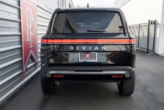 2023 Rivian R1S Adventure