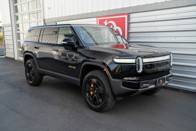 2023 Rivian R1S Adventure