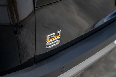 2023 Rivian R1S Adventure