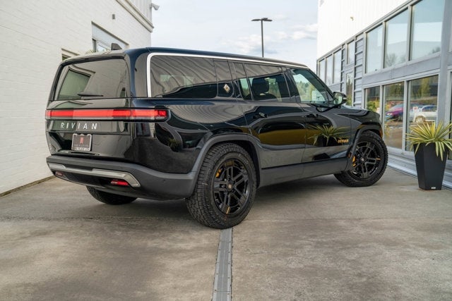 2023 Rivian R1S Adventure