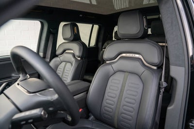 2023 Rivian R1S Adventure