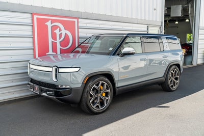 2022 Rivian R1S Launch Edition