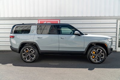 2022 Rivian R1S Launch Edition