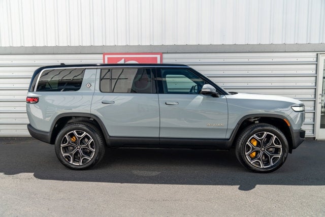 2022 Rivian R1S Launch Edition