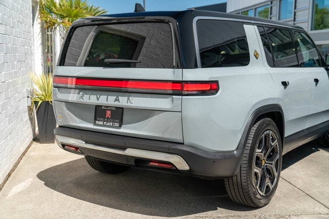 2022 Rivian R1S Launch Edition