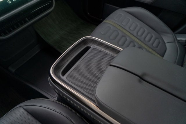 2022 Rivian R1S Launch Edition