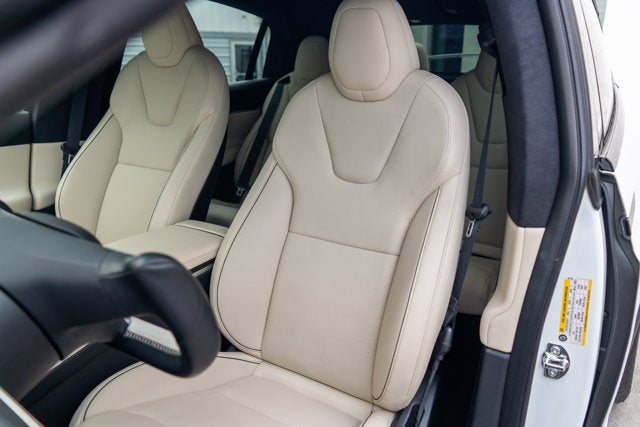 2022 Tesla Model X Plaid