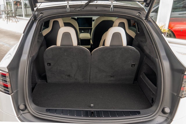 2022 Tesla Model X Plaid