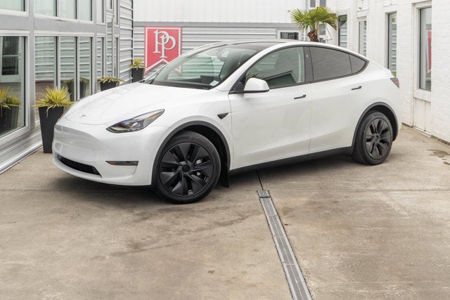 2024 Tesla Model Y Long Range