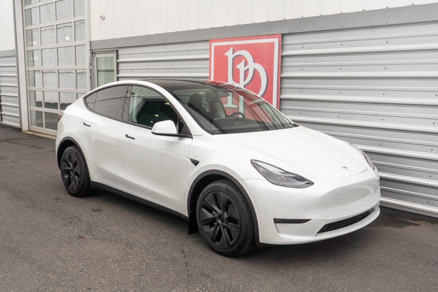 2024 Tesla Model Y Long Range