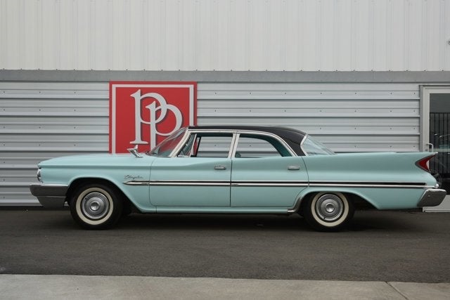 1960 Chrysler Windsor Sedan