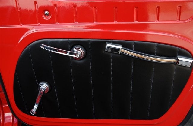 1967 Jeep Kaiser Jeepster Commando Base