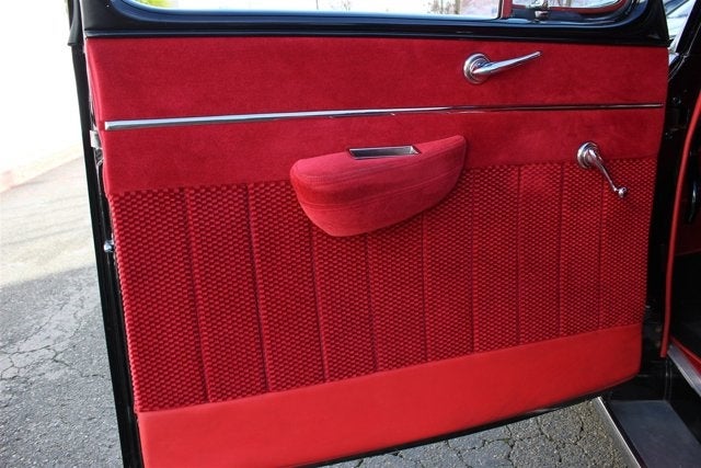 1948 Ford Super Deluxe Street Rod Base