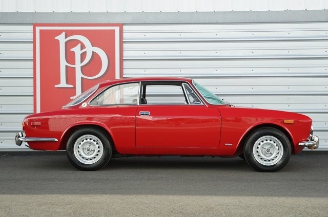 1973 Alfa Romeo GTV 2000 Coupe
