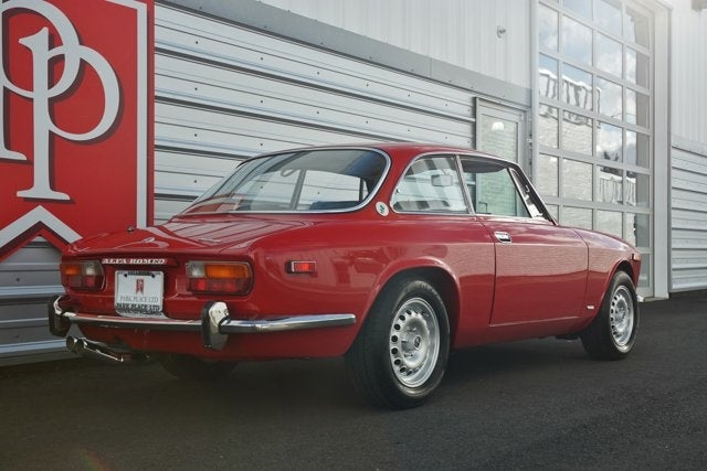 1973 Alfa Romeo GTV 2000 Coupe
