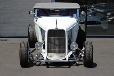 1932 Ford Hi Boy Roadster