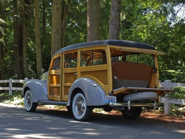 1940 Ford Deluxe Woodie Wagon