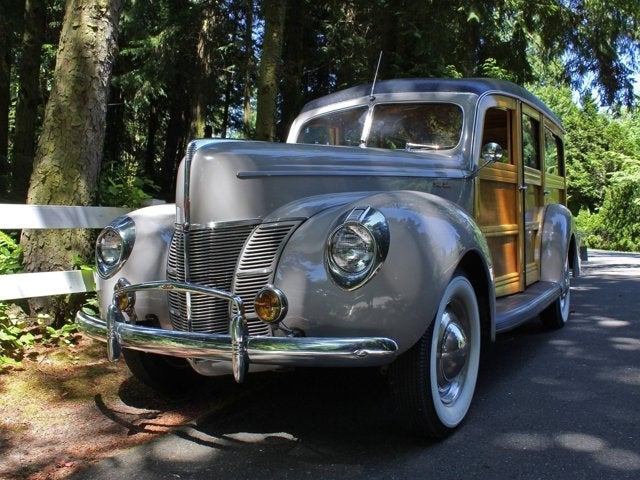 1940 Ford Deluxe Woodie Wagon