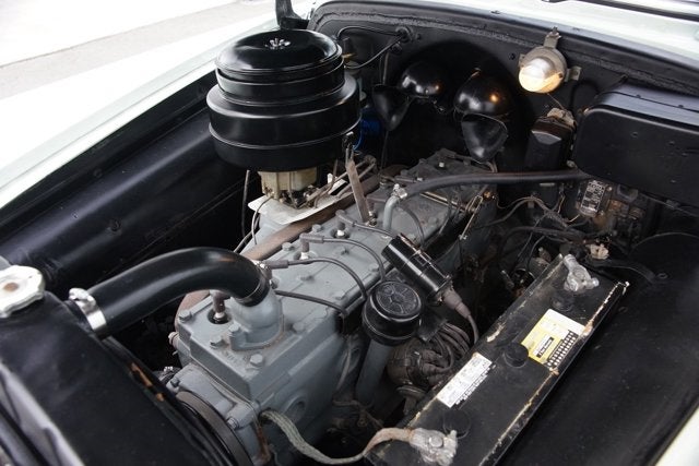 1952 Pontiac Chieftan Deluxe